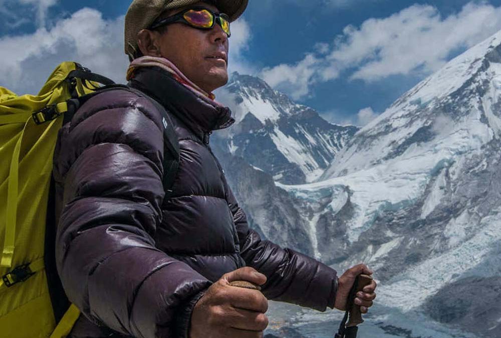 Everest Dark